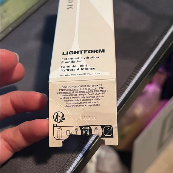 Morphe Lightform Foundation - Rich 24W - Picture 2 of 8